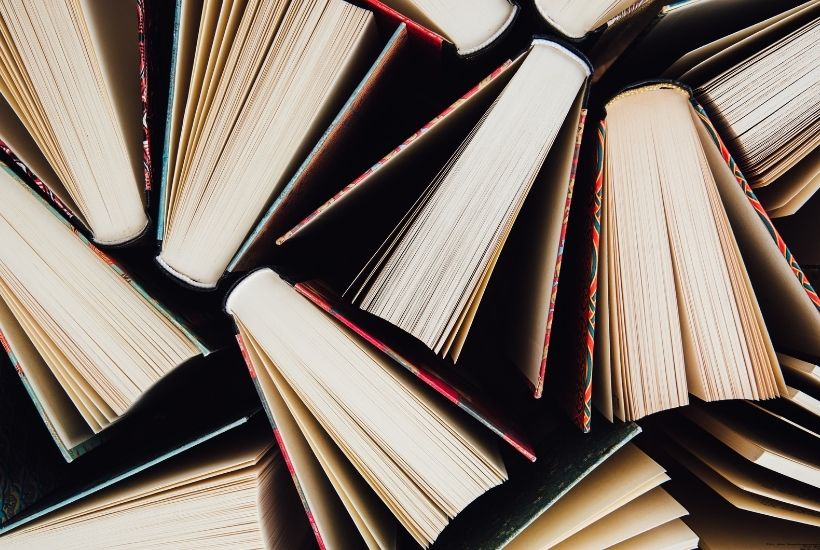 معرفی کتاب بررسی قراردادهای اینترنتی در حملونقل اجناس